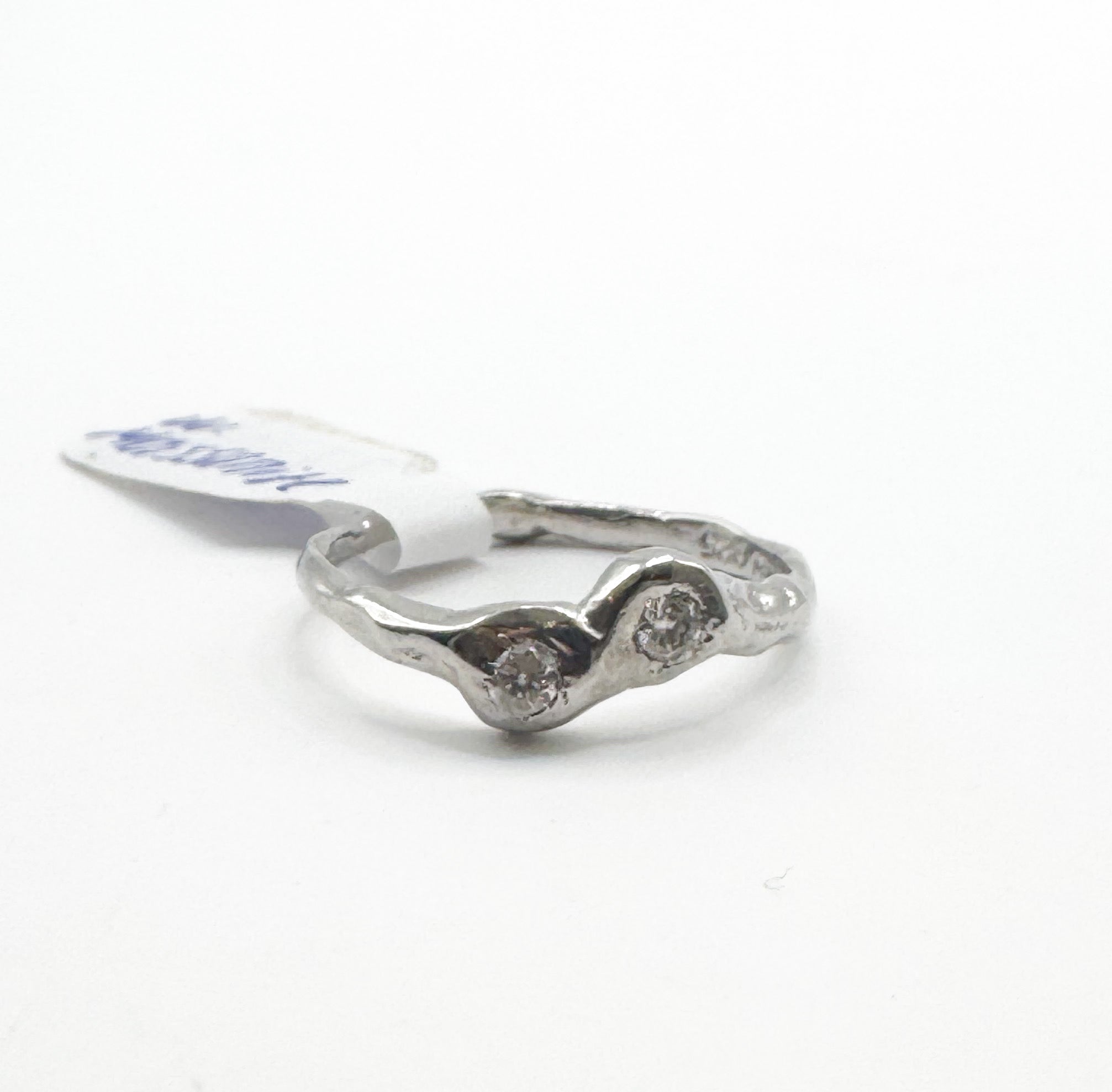 One of a kind hringur m. Moissanite steinum stærð 52mm