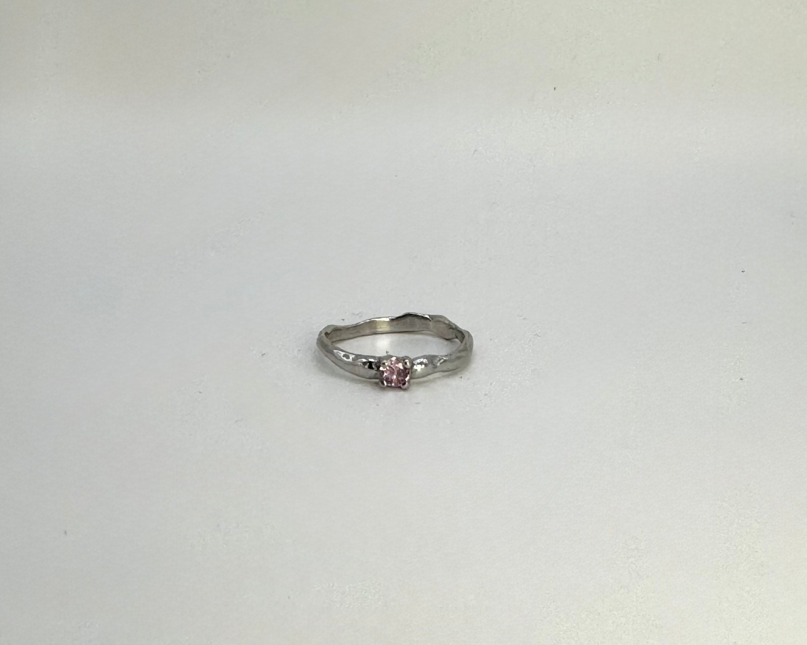 Lava Drift ring w. pink stone