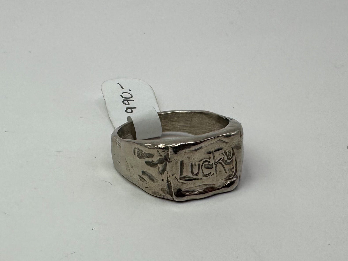 One of a kind Lucky hringur stærð 56mm